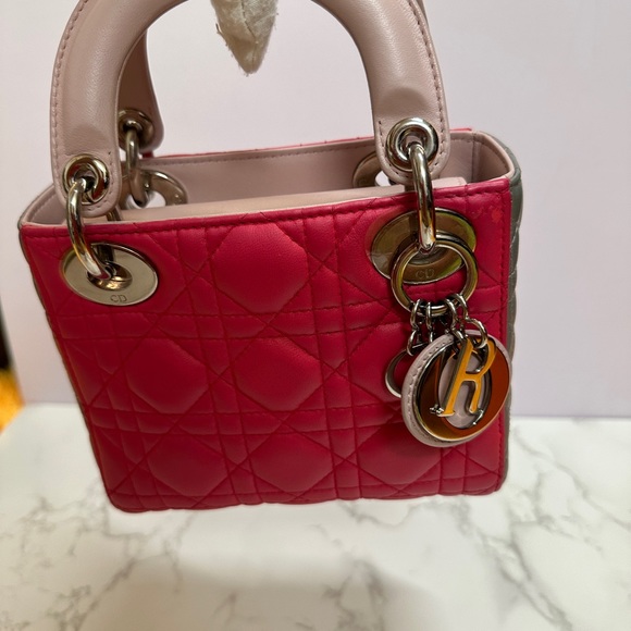 💎✨Authentic 💎✨Dior
Multicolor Cannage Quilted Lambskin Leather Mini Lady Dior - Picture 7 of 11